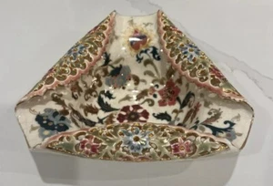 Antico piatto ciotola multicolore a forma di trifoglio floreale Zsolnay Pecs oro - Foto 1 di 17