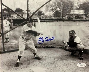 Foto brillante firmada autografiada de Yogi Berra "New York Yankees" 8x10 - JSA I46807 - Imagen 1 de 2