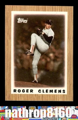 1987 Topps Mini Major League Leaders #42 Roger Clemens  NM/NM+  11161 - Image 1 of 4