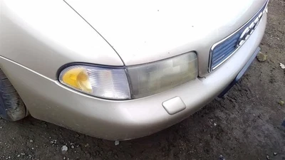 Faro derecho pasajero a través de VIN 199999 compatible con 96-99 AUDI A4 30794695 Foto 1 de 4