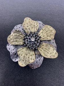 Beautiful Vintage Flower Brooch 2” Gold with Pewter In Color - Picture 1 of 3
