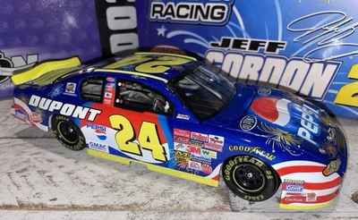 JEFF GORDON #24 DuPont Pepsi Daytona 2002 Monte Carlo 1:24 Action Racing Limited - Imagem 1 de 4