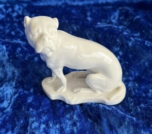 Alte Porzellanfigur Nymphenburg Hund Mops - Picture 1 of 11