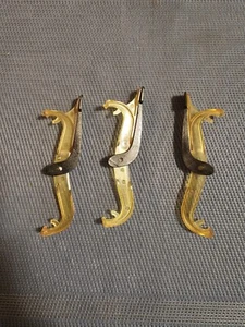 Original Xbox CPU latch - Picture 1 of 1