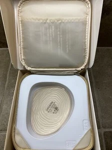 Amoena 322 Natura Cosmetic 3E Prosthesis Size 3R Breast Form $350 RETAIL! - Picture 1 of 8