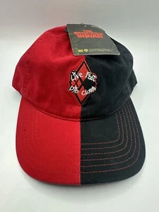 Cappello The Suicide Squad Live Fast Die Clown colore diviso rosso berretto papà nuovo con etichette DC Comics - Foto 1 di 5