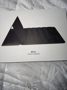Apple Smart Keyboard iPad Pro 10.5"/ iPad 7 8 9 Gen/ Air 3rd Gen A1829 MX3L2LL/A - Picture 1 of 2