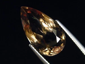 Rauchquarz 10,36 Ct. Tropfen - Galenstock, Schweiz (4213t) - Bild 1 von 1