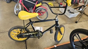 1983 Vintage Hedstrom Bmx Pedi-Brake Sidewalk Bicycle - Picture 1 of 9