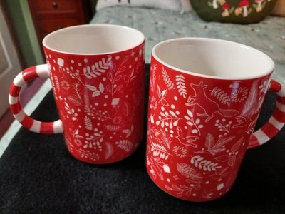 Juego de dos tazas de Navidad Starbucks rojas/blancas 12 oz Foto 1 de 4