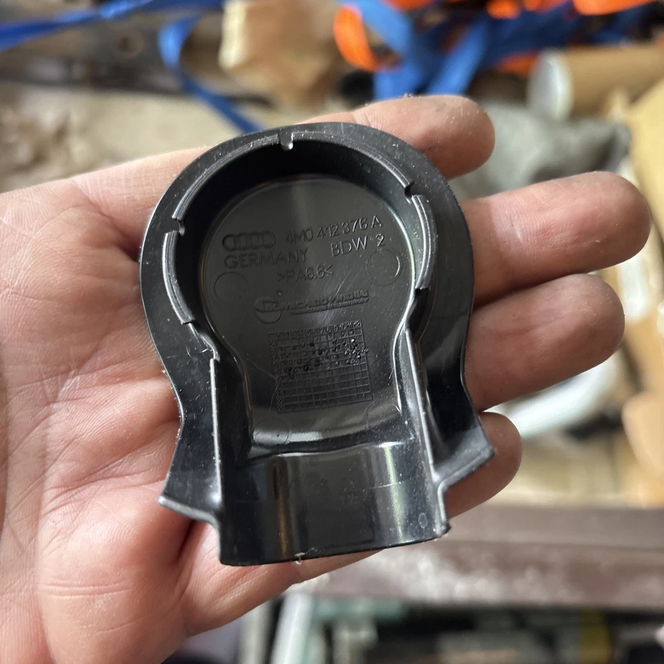 2023-2024 PORSCHE CAYENNE - Front Strut / Shock Absorber Mount Cover CAP - Image 1 of 1