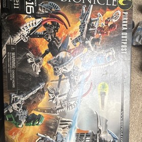 LEGO Bionicle Piraka Outpost 8892 Complete Set Boxed 211 Pieces 2006