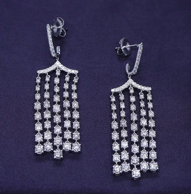 Pendientes araña de 4,65 quilates de oro blanco de 14 quilates corte redondo diamante cultivado en laboratorio Foto 1 de 4