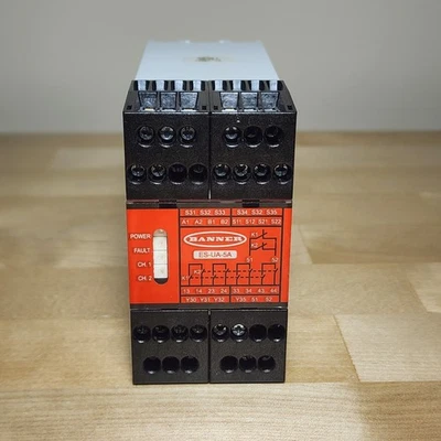 Relé de seguridad Banner ES-UA-5A Foto 1 de 4