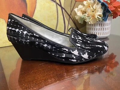 Zapatos de cuña para mujer talla 7,5 M blanco y negro. Veronika Andrew Geller nuevo sin etiquetas Foto 1 de 4