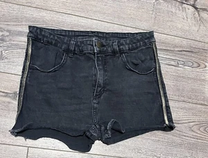 H&M Girls Gold Side Black Shorts Size 170 Or 14 Years  - Picture 1 of 2