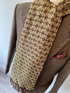 VTG mens 70's MOD BROWN ITALIAN POLY RETRO PATTERN WARM BROWN BACK LONG SCARF - Picture 1 of 6