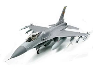 TAMIYA 60315 Lockheed F-16CJ Fighting Falcon 1:32 Aircraft Model Kit - Picture 1 of 1