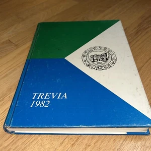 1982 NEW TRIER HIGH SCHOOL YEARBOOK, Illinois MAEVE QUINLAN - Picture 1 of 15