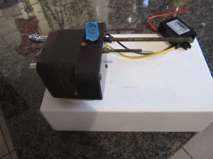 MG ,  TA , TB , TC, TD,TF,    Scheibenwischermotor  CWX 6 von Lucas für 12V   - Bild 1 von 5