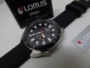LORUS by SEIKO MENS DIVER STYLE RUBBER STRAP WATCH *NEW* PLAIN BOX INCLUDED - Picture 1 of 13