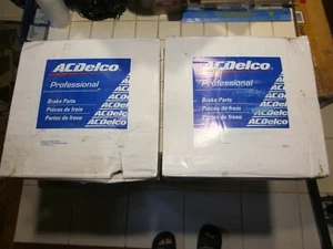 2 X ACDelco Professional/Gold 18A1753 Black Hat Rotors - Disc Brake Rotor, Rear - Picture 1 of 3