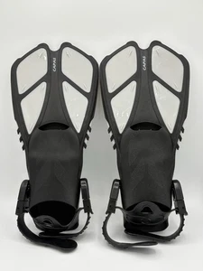 CAPAS Pinne da Snorkeling Pinne da Nuoto Snorkeling Regolabile S/M Jr 9-13 Tacco Aperto Nero - Foto 1 di 6
