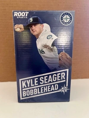 Seattle Mariners Kyle Seager bobblehead - Image 1 of 4