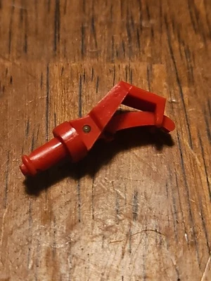 Vintage 1968 Ideal Zeroids Spring Claw HAND Original Part For Zarak Zobar Zintar - Image 1 of 4