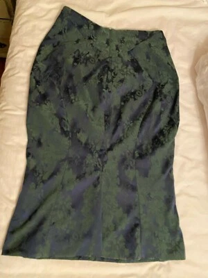 FALDA LÁPIZ FLORAL VERDE ELTON ZACPOSEN 474 Foto 1 de 4