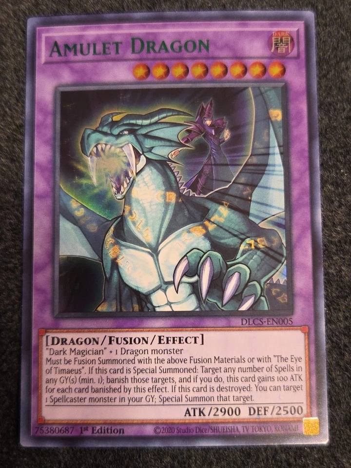 YUGIOH Amulet Dragon DLCS-EN005 1st edition Ultra Rare Green Near-Mint NM - Image 1 of 1