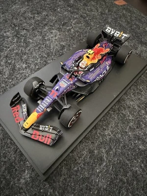 MINICHAMPS 1/43 - RED BULL RB19 - 3RD LAS VEGAS GP 2023 (S. PEREZ) 410232211 - Image 1 of 4