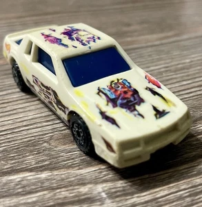 Hot Wheels Stocker White Screamin’ Chevrolet Monte Carlo Vintage 1988 - Bild 1 von 6