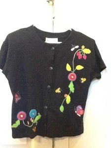 ALTE Dell Designs Damen kleine leichte Strickjacke, bestickt, schwarz, gebraucht, in einwandfreiem Zustand - Bild 1 von 9