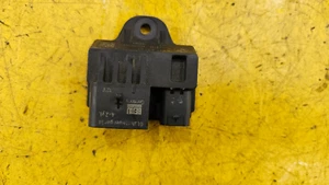 BMW 5 SERIES F10 F11 520D ENGINE N47D20C 10-2014 ENGINE GLOW PLUG RELAY 8519471 - Picture 1 of 3