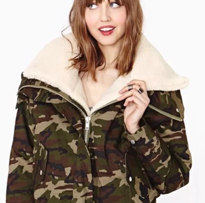 Chaqueta UNIF Mujer Pequeña Verde Oliva Capucha Puffer Acolchada Invierno Parka Abrigo Foto 1 de 4