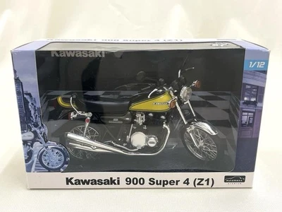 Kawasaki 900 Super 4 Z1 1/12 Scale Model Motorcycle Diecast Replica Collectible - Image 1 of 4