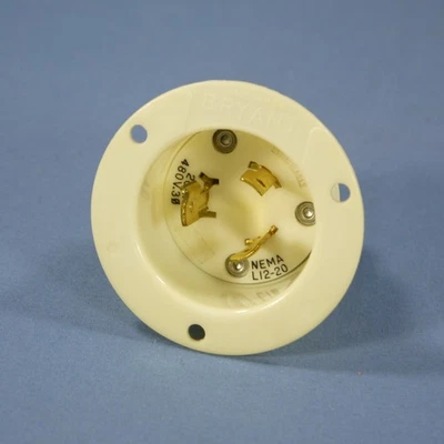 Enchufe de entrada con brida de bloqueo giratorio Bryant NEMA L11-20P 20A 250V 3Ø a granel L1220FI Foto 1 de 3