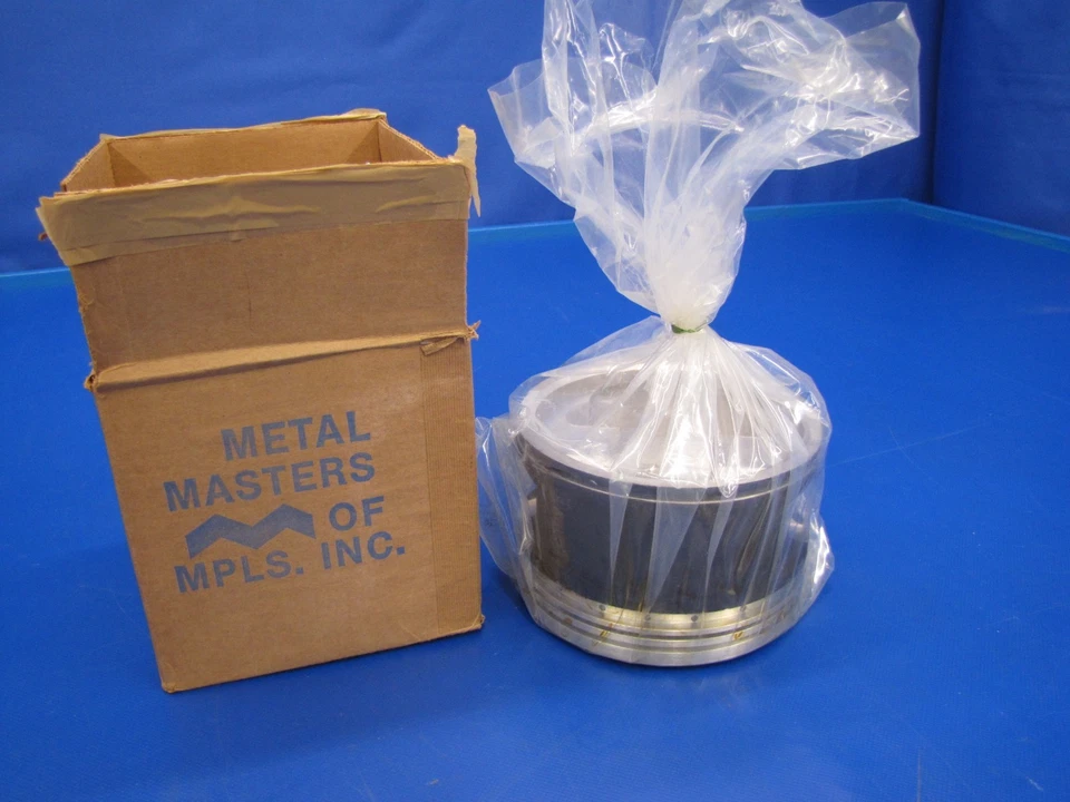 Metal Masters - PZL-Kalisz Dromader Piston P/N 26-105-06 NOS (0417-202) Foto 1 de 4