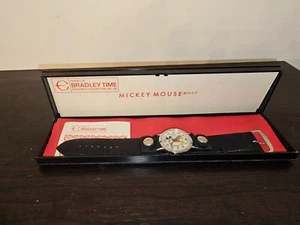 BRADLEY Mickey Mouse Hand wound Watch SWISS Made in original case with all paper - Picture 1 of 6