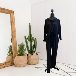 Joseph Ribkoff Women’s S Casual Stretch Cowl Neck Jumpsuit Jogger Black - Picture 1 of 10