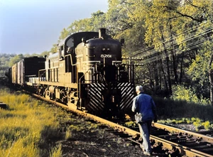 FOTO A COLORI 5x7 NY CENTRAL RR PUTNAM DIVISION RS-3 #8261 BRIARCLIFF MANOR 5/58 - Foto 1 di 1