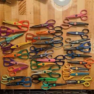 30 Fiskars SCRAPBOOKING Scalloped & Misc Edgers Scissors Decorative edge  - Picture 1 of 5