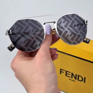 Fendi Damen Sonnenbrille Palladium Blau Silber Verspiegelt Rund FE40060U 16X BRANDNEU - Bild 1 von 10