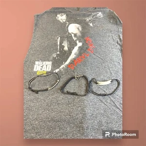Top sin mangas gráfico AMC Walking Dead Daryl Juniors XL Racerback gris con 3 pulseras - Imagen 1 de 12