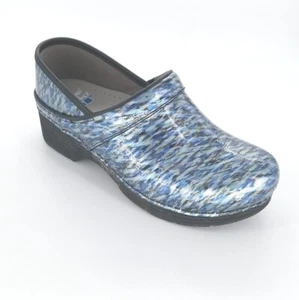 3527 Dansko Womens LT Pro Blue Waves Patent Leather Clog Size 39 EU 8.5-9 US - Picture 1 of 9