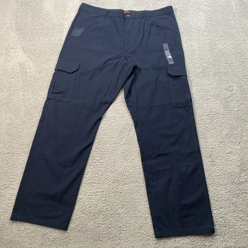 Men's Wrangler Workwear Size 40x32 BLUE Cargo 7 Pocket Pants Relaxed Fit .