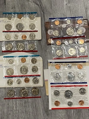 Lot Of 4 US Uncirculated Mint Sets, 1980(2), 1985, 1986, 1980 PDS SBA$ - Image 1 of 4