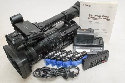 Sony HVR-Z1U Professional HDV Digital Video Camera Recorder - Close to MINT - - Image 1 of 4