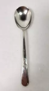 Holmes Edwards Sugar Spoon YOUTH PATTERN 1940 IS Silverplate Inlaid Flatware 6" - Picture 1 of 9